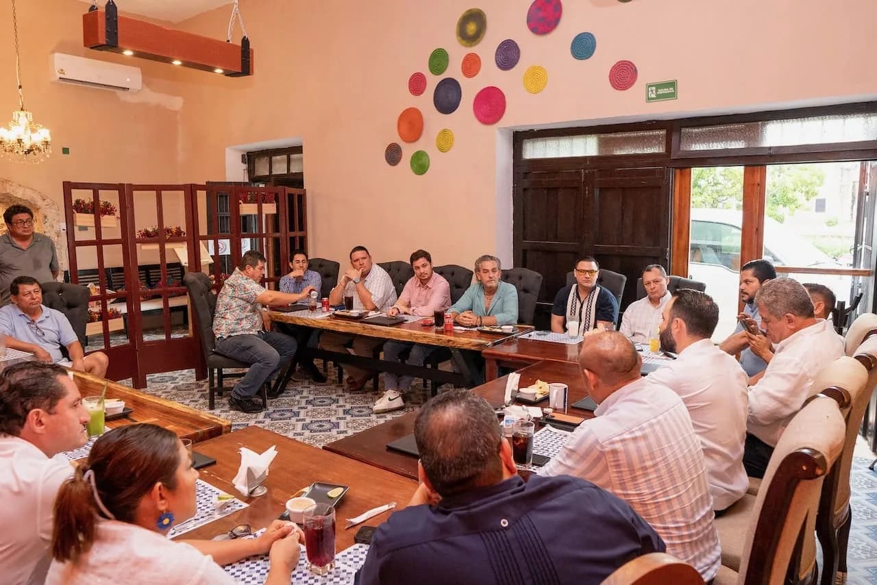 Consejo Empresarial de Valladolid construye acuerdos con PROFECO, foto 2 de 7