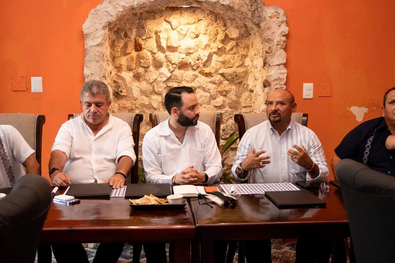 Consejo Empresarial de Valladolid construye acuerdos con PROFECO, foto 5 de 7
