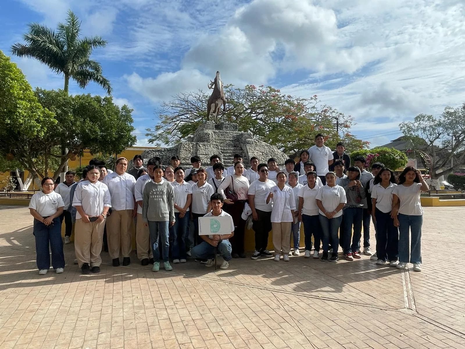 Turismo Académico con Propósito: Comunidad Educativa Baillères recorre Acanceh y Homún, Yucatán, foto 7 de 15