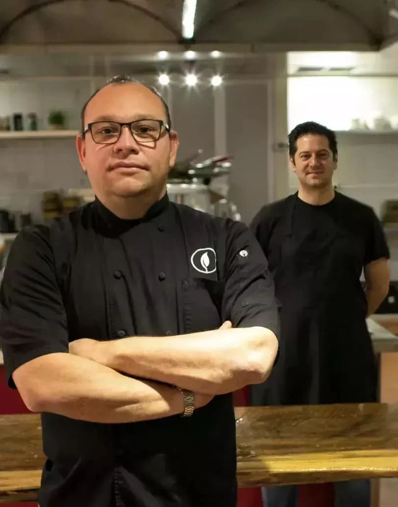 🌎✨ Orgullo Yucateco: Pedro Evia y Eduardo Rukos reciben dos cuchillos en The Best Chef Awards 2025, foto 1 de 5