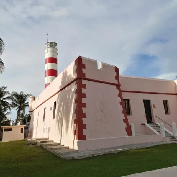 Historia Oculta en las Costas de Sisal: Piratas, Luces y Tesoros Bajo la Arena, foto 2 de 6