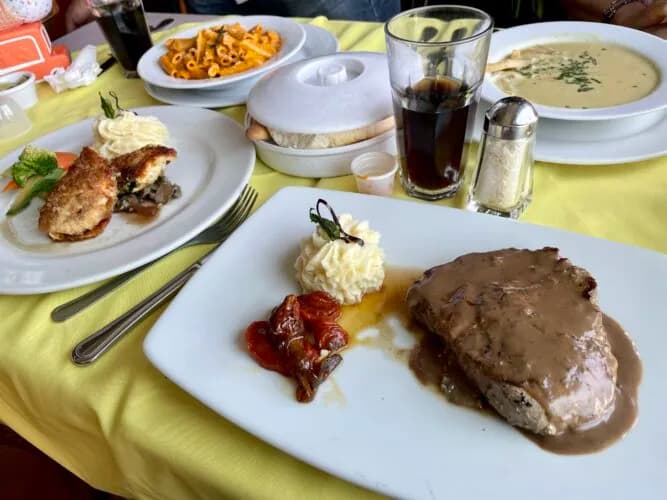 Restaurante Los Virreyes, foto 1 de 5