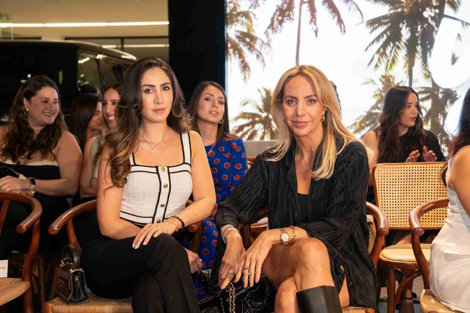 Vero Díaz Origen presenta “Palmar Runway” una noche de moda, estilo y experiencias sensoriales✨, foto 3 de 14