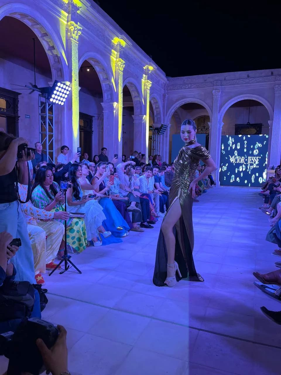 Así se vivió la pasarela de modas, Sol y Luna Fashion show en Mérida, foto 1 de 7