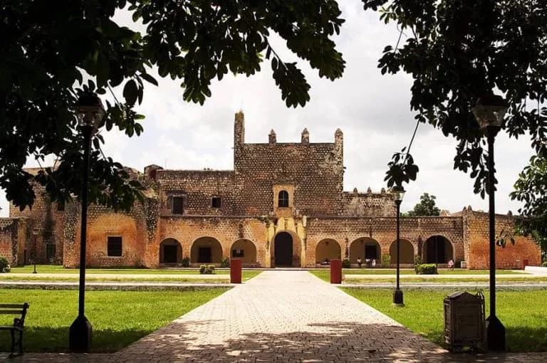 Uayma, una joya llena de historia y color cerca de Valladolid, foto 1 de 9
