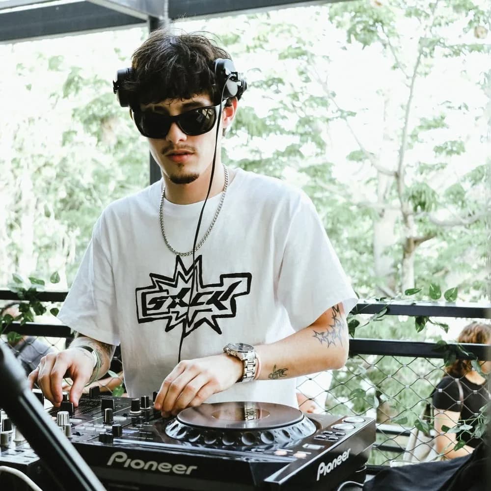 Cuatro nombres una cabina, NØX prepara una nueva noche, foto 4 de 4